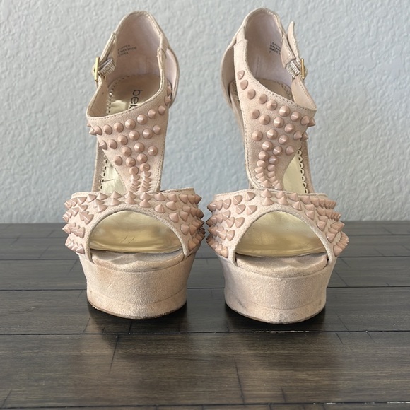Bebe blush pink studded 5 1/2in heels, size 7 - Picture 3 of 9